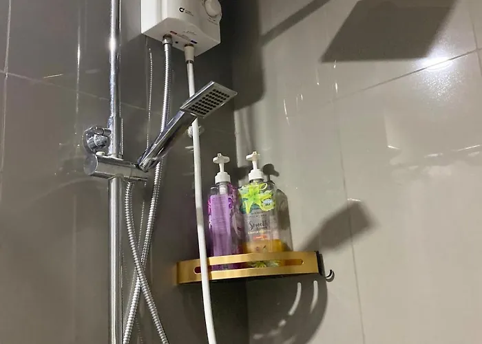 Apartment Sunrise Haven In Makati Air Residences *